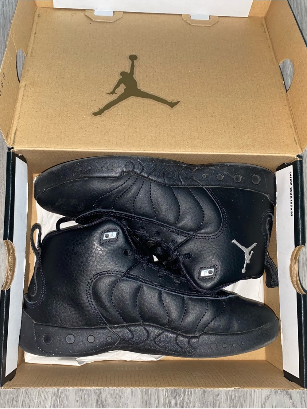 Jordan Black High-Top Sneakers with White Jumpman - Picture 2 of 8